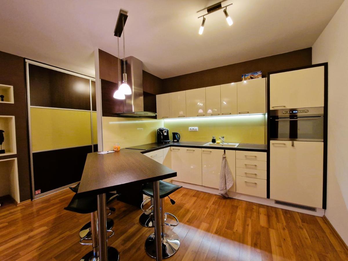 Dream Apartments No.202 - Right In The Heart Of Tale Buitenkant foto